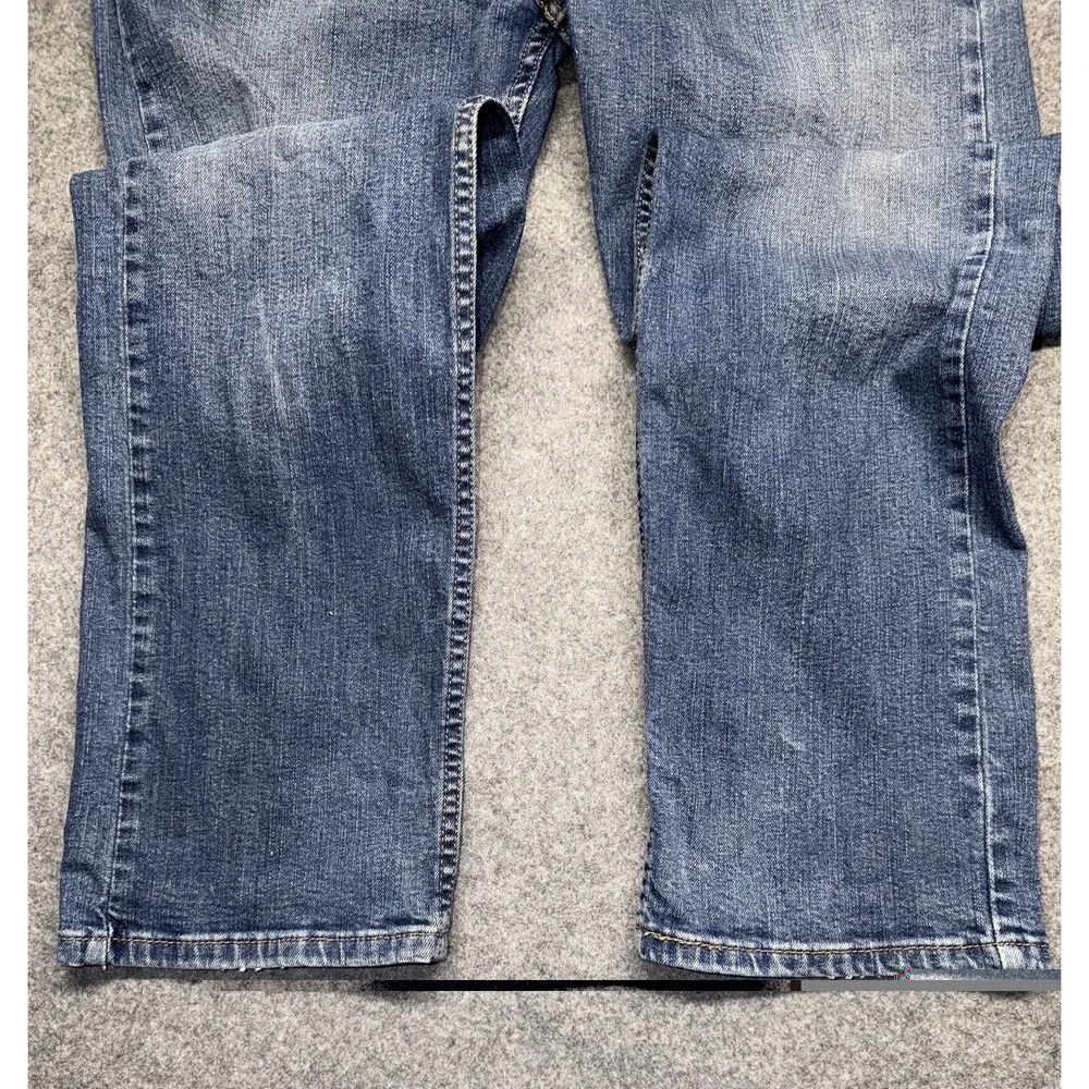 Levis 505 Regular Fit Straight Leg Mens 34x32 Medium Wash Classic Fit Denim 2017